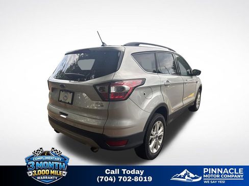 Used 2018 Ford Escape SEL AWD/4WD image 6