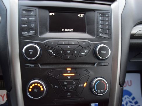 Used 2017 Ford Fusion SE image 15