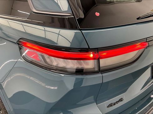New 2027 Jeep Grand Cherokee Limited AWD/4WD image 16
