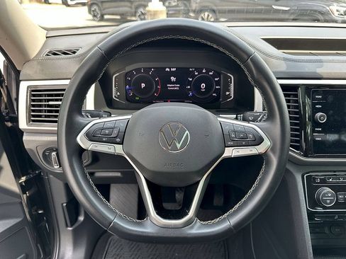 Used 2022 Volkswagen Atlas SE FWD image 16