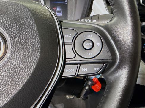 Used 2022 Toyota Corolla SE image 15