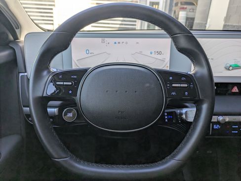 Used 2022 Hyundai Ioniq 5 SE AWD/4WD image 12