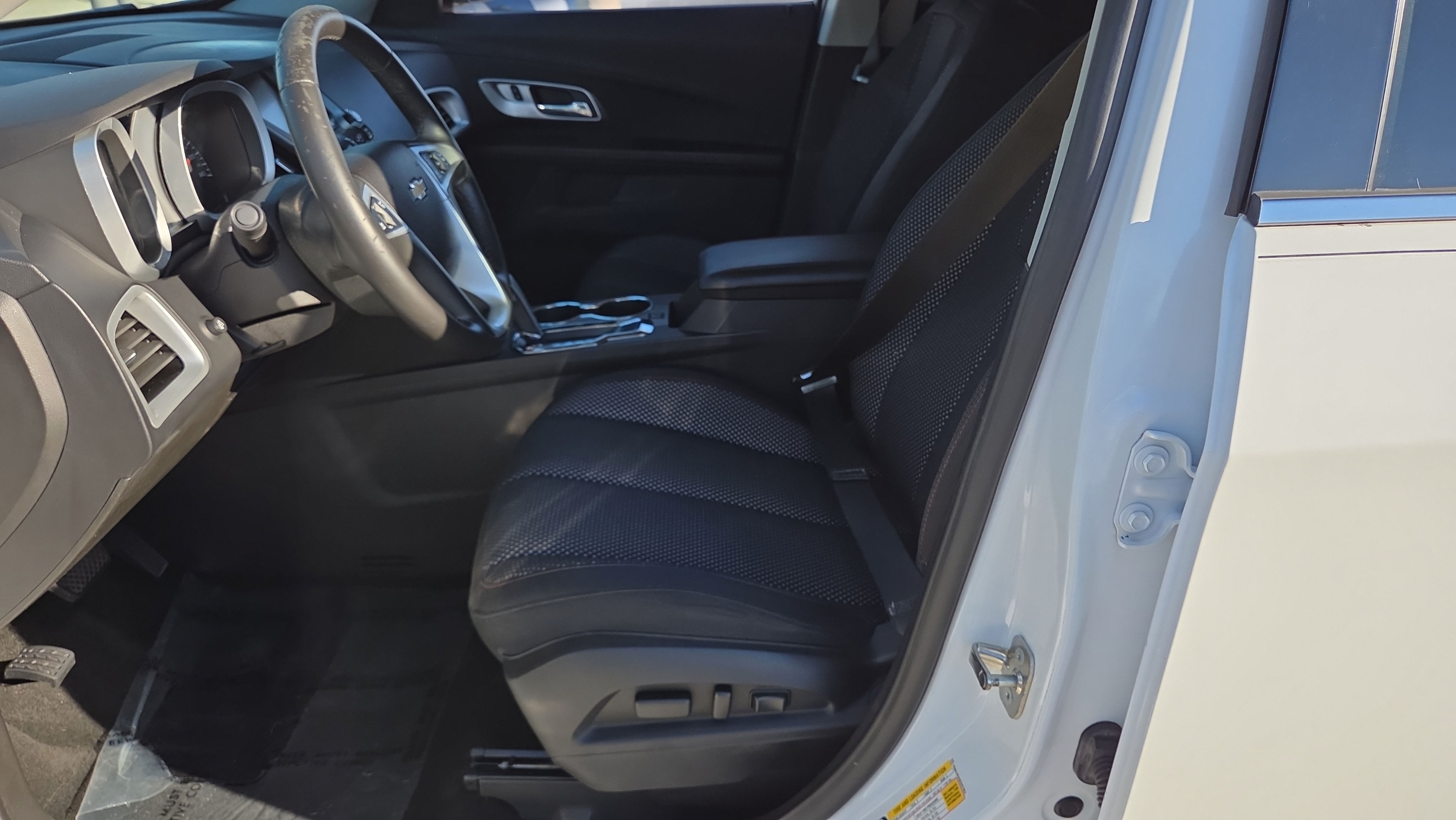 Used 2014 Chevrolet Equinox LT w/ Driver Convenience Package FWD image 9
