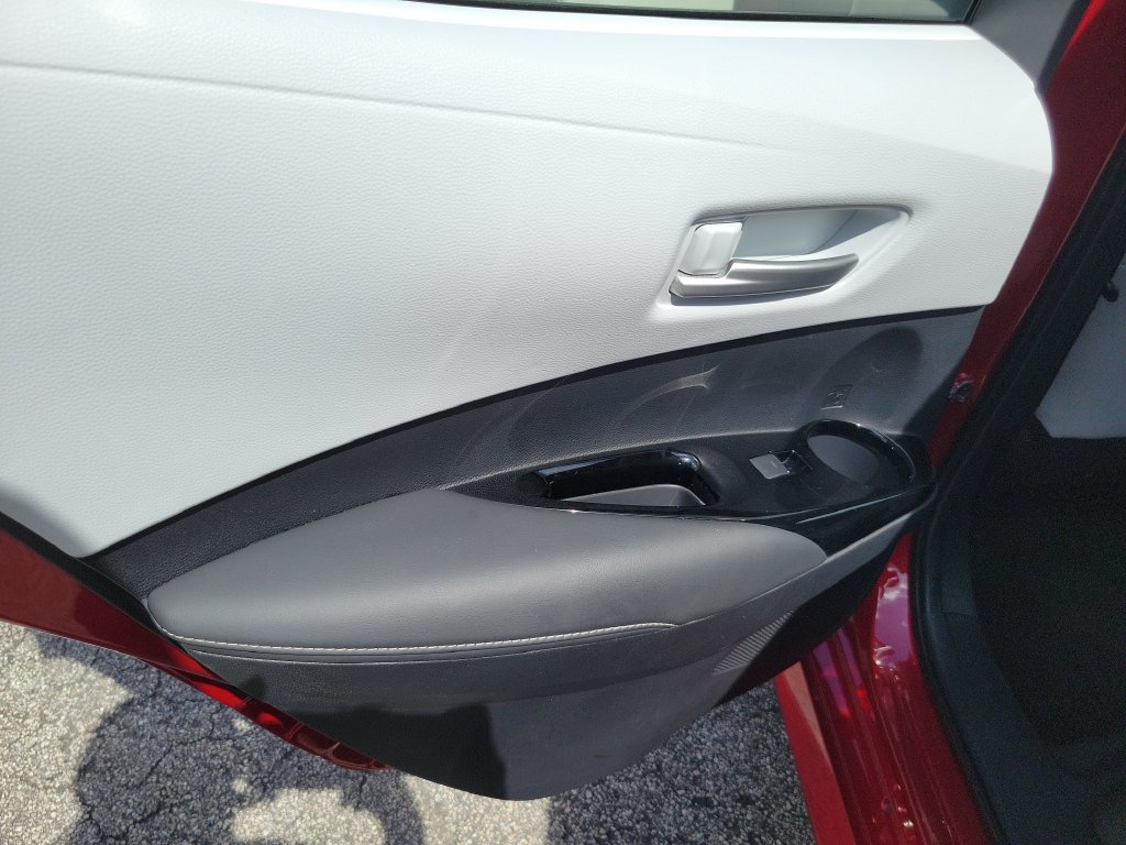 Used 2024 Toyota Corolla SE w/ SE Package FWD image 19