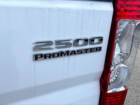 Used 2025 RAM ProMaster 2500 w/ U-Haul Equipment Group FWD image 25