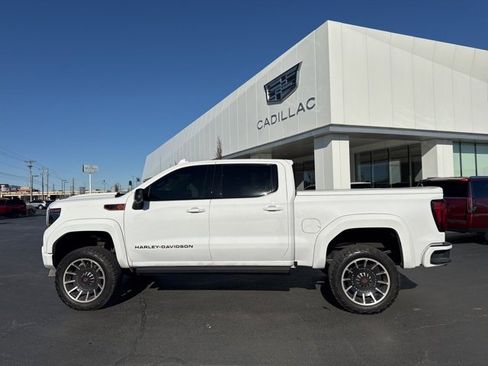 Used 2024 GMC Sierra 1500 AT4 w/ Technology Package image 8