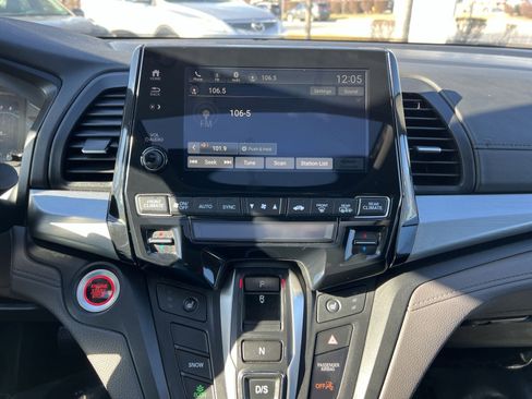 Used 2018 Honda Odyssey EX-L image 18