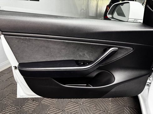 Used 2018 Tesla Model 3 Long Range AWD/4WD image 35