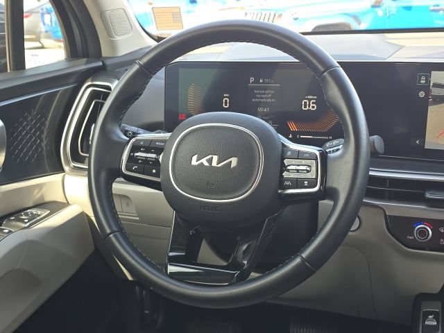 Used 2024 Kia Sorento S w/ Panoramic Sunroof Package FWD image 39
