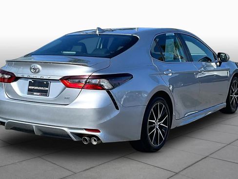 Used 2023 Toyota Camry SE FWD image 12