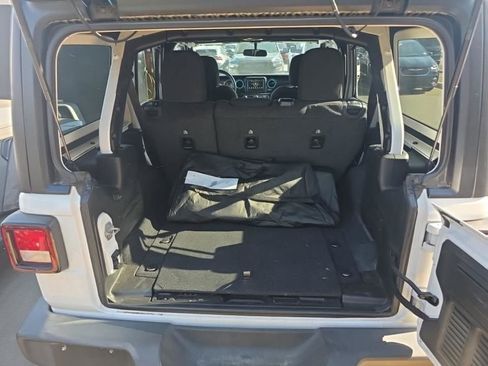Used 2022 Jeep Wrangler Unlimited Sport image 4