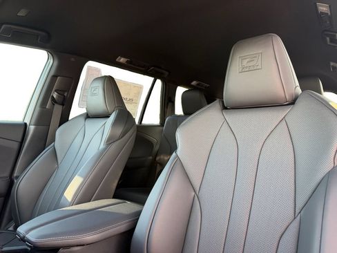 New 2026 Lexus TX 500h AWD image 22