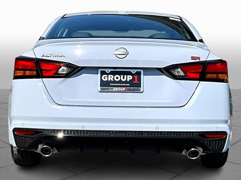 New 2025 Nissan Altima 2.5 SR image 4