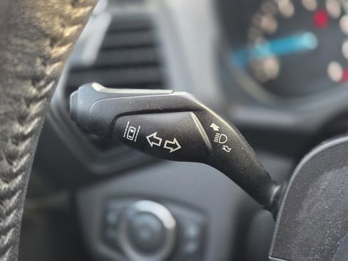 Used 2019 Ford Escape SEL image 25