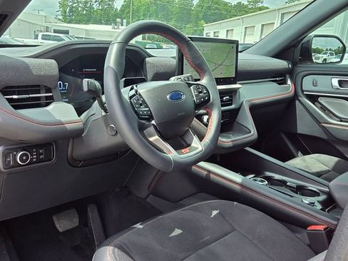 Used 2025 Ford Explorer ST AWD/4WD image 26