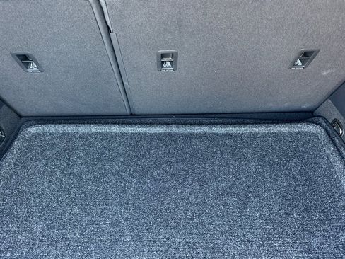 New 2025 Volkswagen Tiguan SE image 15