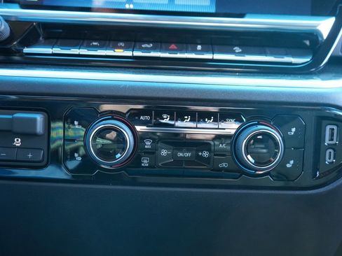 New 2026 Chevrolet Silverado 1500 LT image 38