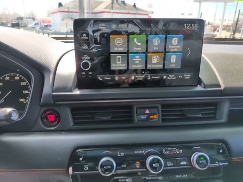 Used 2025 Honda Pilot TrailSport image 27