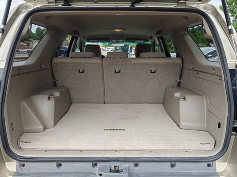 Used 2005 Toyota 4Runner SR5 RWD image 25