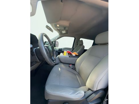Used 2017 Ford F250 XL w/ STX Appearance Package AWD/4WD image 14