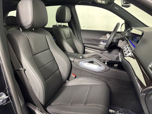 Used 2025 Mercedes-Benz GLE 450e 4MATIC image 12