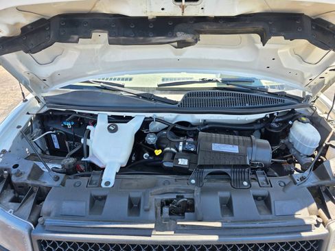 Used 2020 Chevrolet Express 3500 w/ Driver Convenience Package RWD image 25