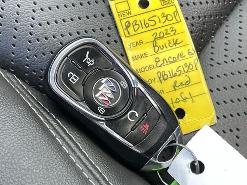 Used 2023 Buick Encore GX Essence w/ Experience Buick Package FWD image 33