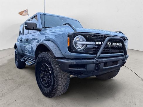 Certified 2024 Ford Bronco Wildtrak image 4