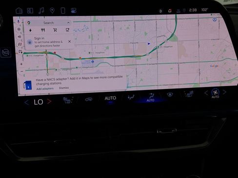 Used 2024 Chevrolet Equinox EV LT image 19