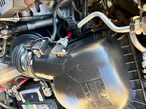 Used 2016 RAM 2500 Tradesman w/ Chrome Appearance Group image 11