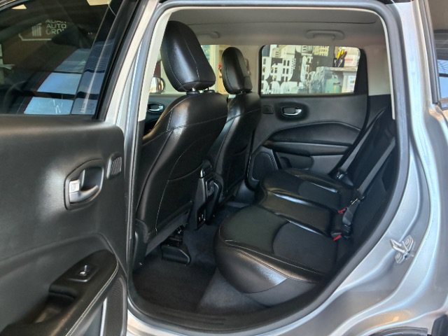 Used 2019 Jeep Compass High Altitude AWD/4WD image 28