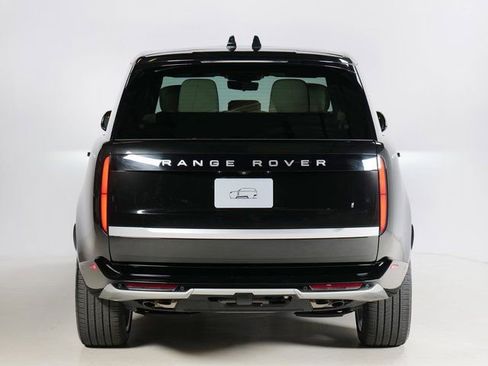 Used 2025 Land Rover Range Rover Long Wheelbase Autobiography AWD/4WD image 7