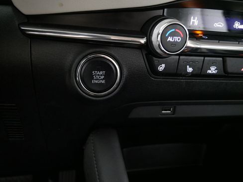 Used 2021 MAZDA MAZDA3 2.5 Turbo Sedan w/Premium Plus image 30