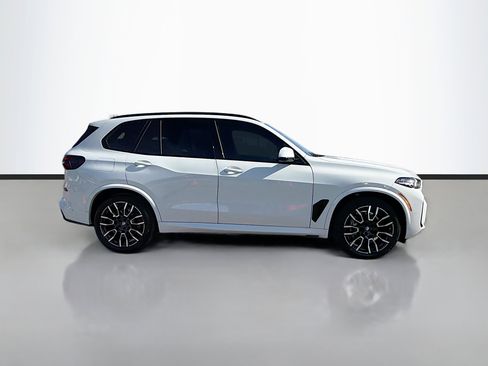 Used 2024 BMW X5 sDrive40i w/ M Sport Package image 6