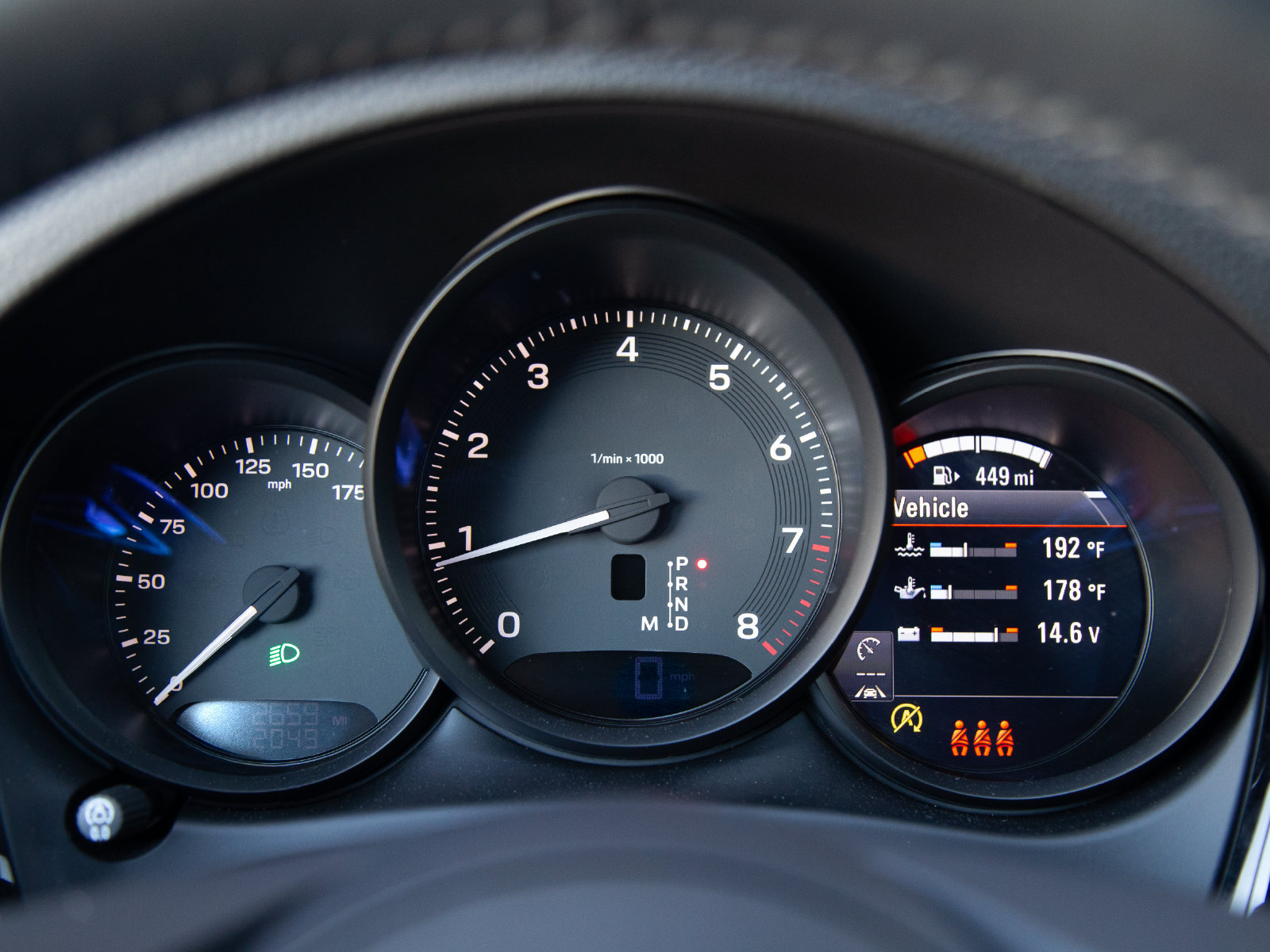 Certified 2026 Porsche Macan AWD/4WD image 9