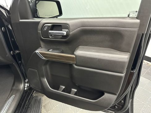 Used 2021 Chevrolet Silverado 1500 LT Trail Boss w/ Bed Protection Package AWD/4WD image 15