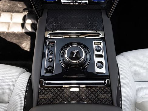 New 2027 Rolls-Royce Cullinan Black Badge AWD/4WD image 42