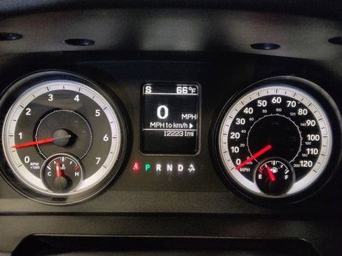 Used 2014 RAM 1500 Classic SLT image 23