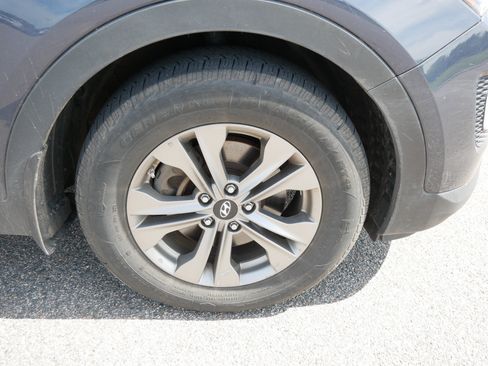 Used 2015 Hyundai Santa Fe Sport w/ Option Group 04 FWD image 5