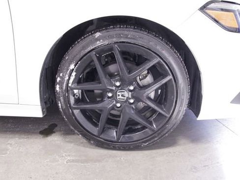 Certified 2024 Honda Civic Sport image 12