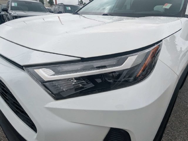 Used 2023 Toyota RAV4 XLE w/ Convenience Package FWD image 10