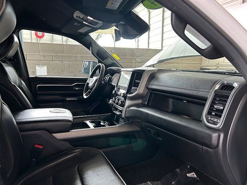 Used 2024 RAM 1500 Laramie image 32