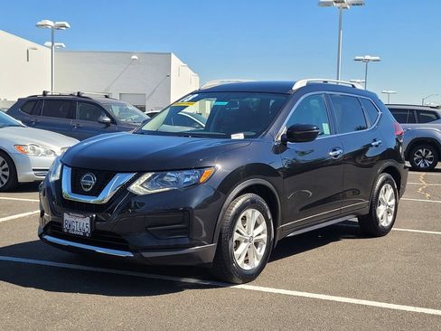 Used 2018 Nissan Rogue S w/ S Value Package FWD image 10