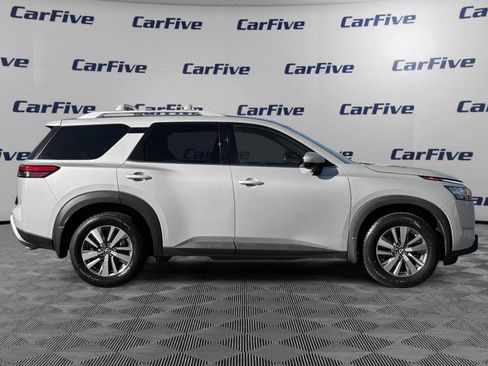 Used 2022 Nissan Pathfinder SL w/ Lighting Package (N92) image 7