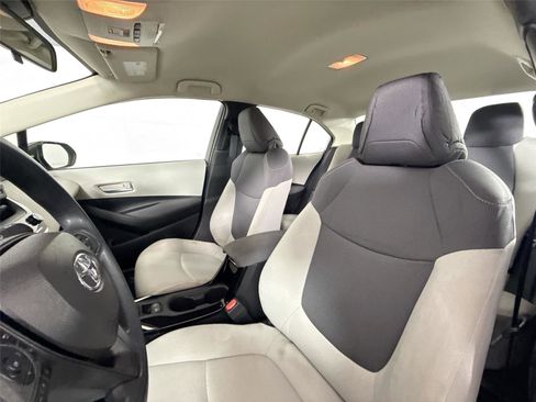 Certified 2020 Toyota Corolla L image 6
