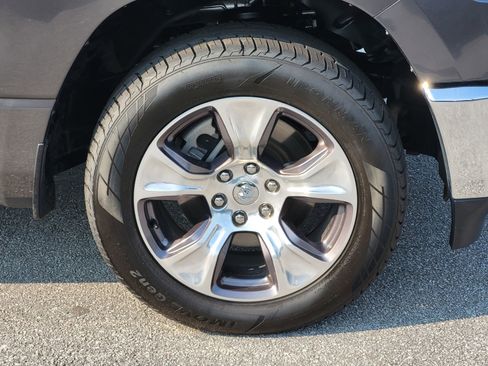 Used 2024 RAM 1500 Laramie image 10