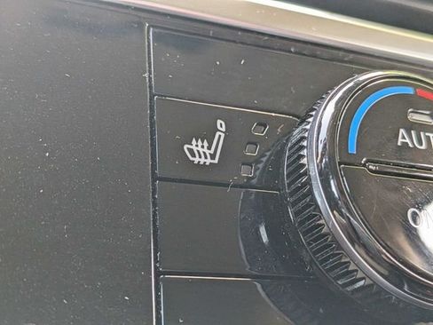 Used 2024 Nissan Pathfinder SV FWD image 22