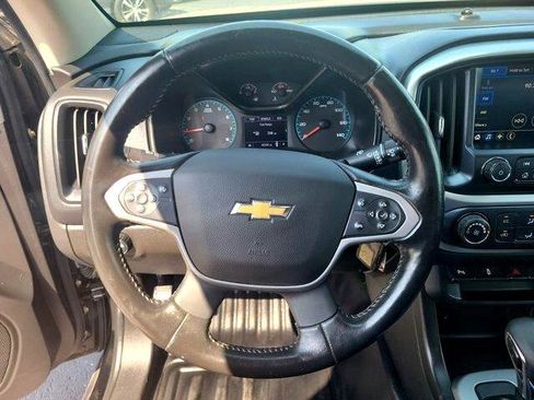 Used 2022 Chevrolet Colorado LT w/ Fleet Safety Package image 16