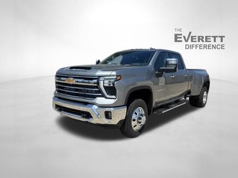 New 2026 Chevrolet Silverado 3500 LTZ w/ LTZ Convenience Package AWD/4WD image 3