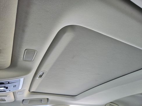 Used 2020 Lexus ES 300h w/ Premium Package image 41